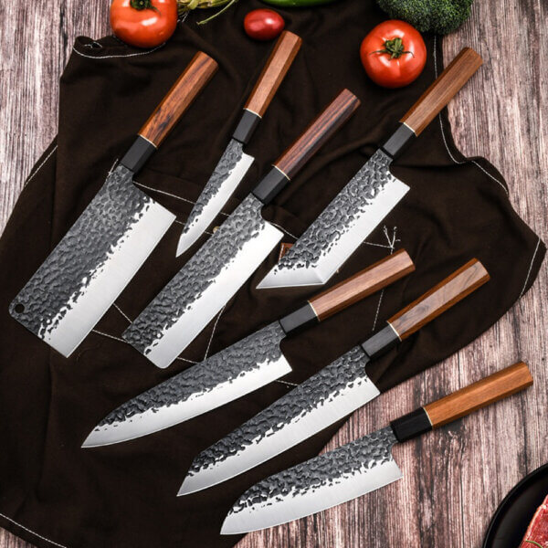 SXL-13 New arrival high carbon steel knife set with hammer design,Black bullhorn + red acid vulture handle, blade material stainless clad steel 3 layer